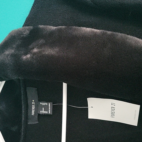 Elegant Black Women's Cardigan - Picture 4 of 8